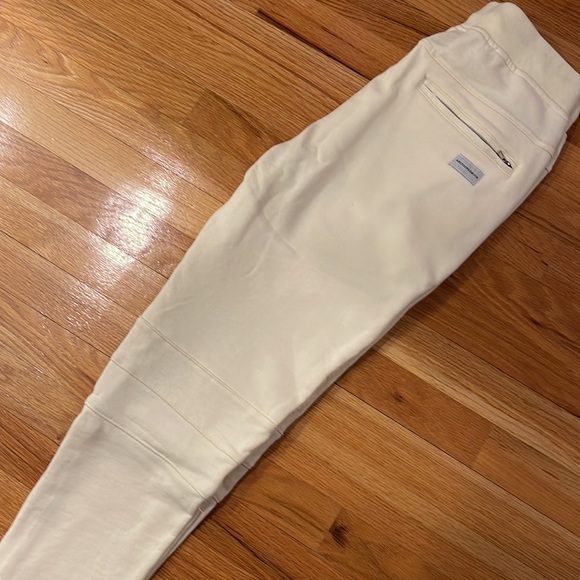ArcticPremium Sweats - Picture 5 of 5